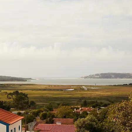 Alojamento de Acomodação e Pequeno-almoço Cavalo De Madeira Arelho